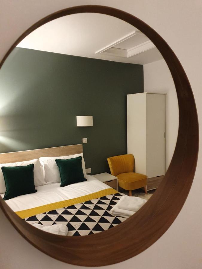 The Taylor Suite - Stunning 2-Ensuite Beds, Cathedral View Roof Garden Truro Esterno foto