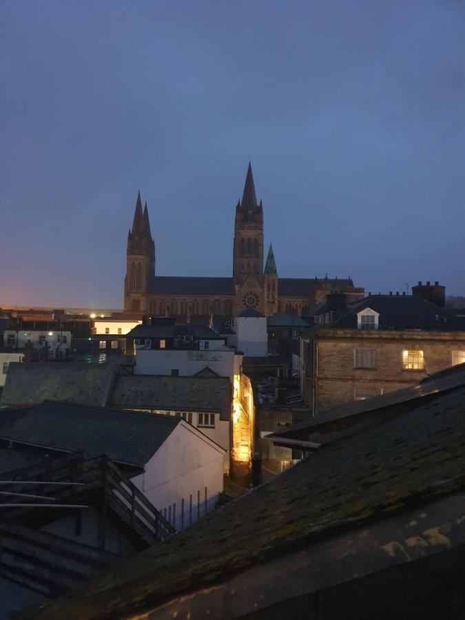 The Taylor Suite - Stunning 2-Ensuite Beds, Cathedral View Roof Garden Truro Esterno foto