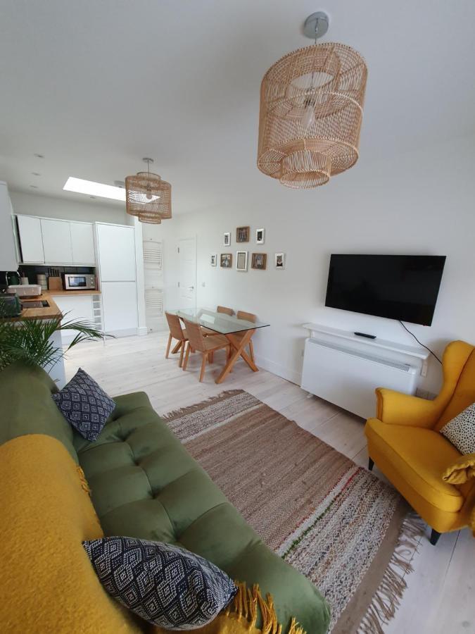 The Taylor Suite - Stunning 2-Ensuite Beds, Cathedral View Roof Garden Truro Esterno foto